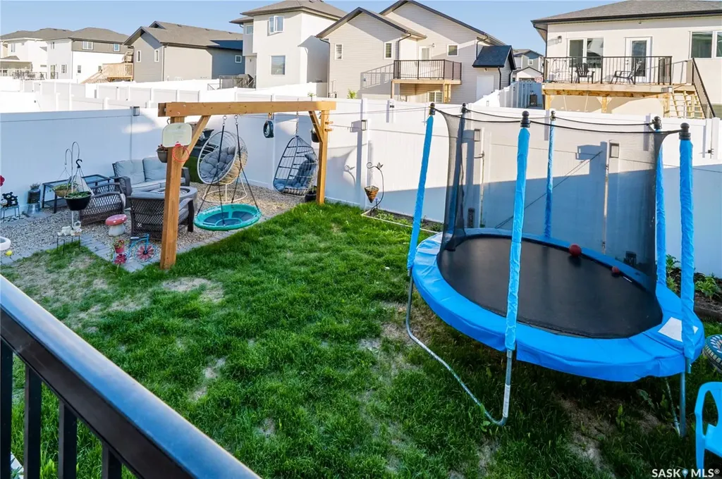 164 Thakur Street Saskatoon SK S7W 1C4