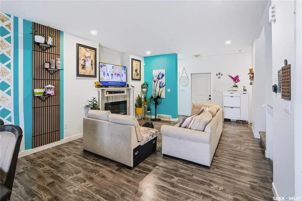 164 Thakur Street Saskatoon SK S7W 1C4
