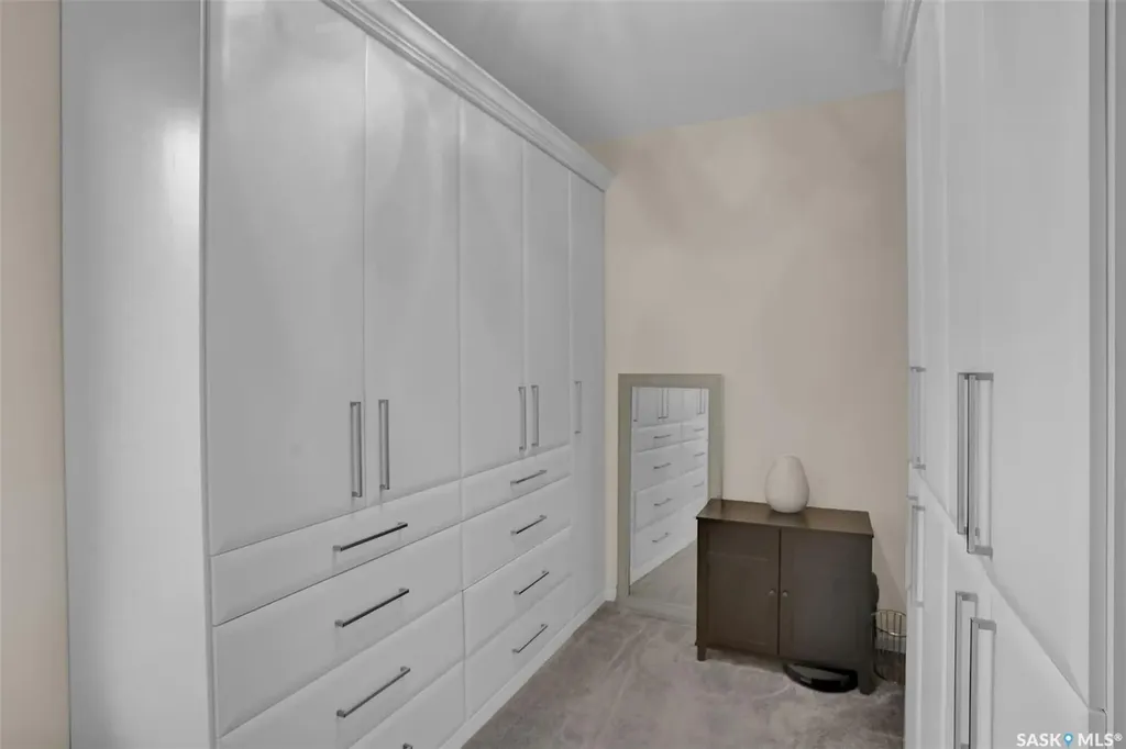 10220 Wascana Estates Regina SK S4V 3E5