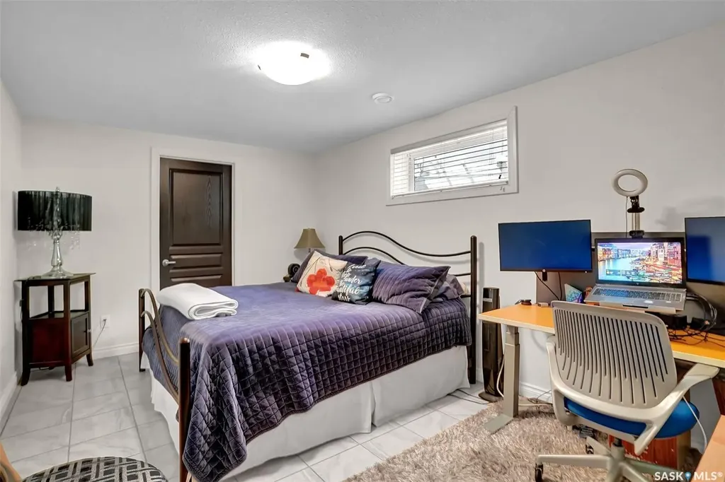 10220 Wascana Estates Regina SK S4V 3E5