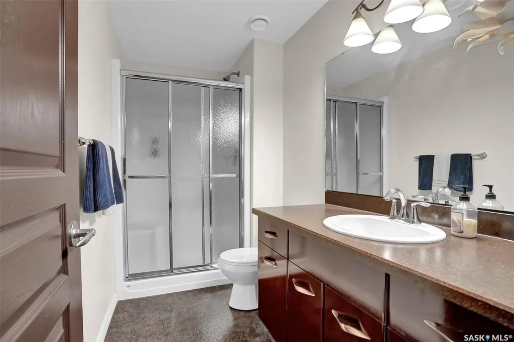 10220 Wascana Estates Regina SK S4V 3E5