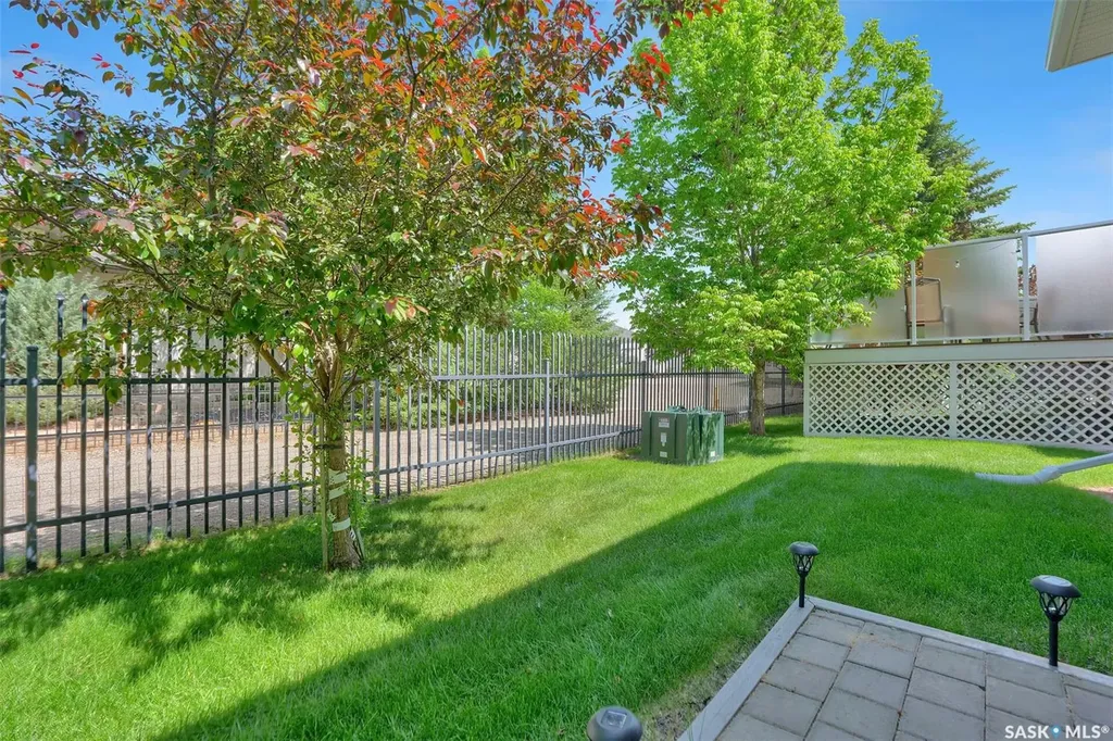 10220 Wascana Estates Regina SK S4V 3E5