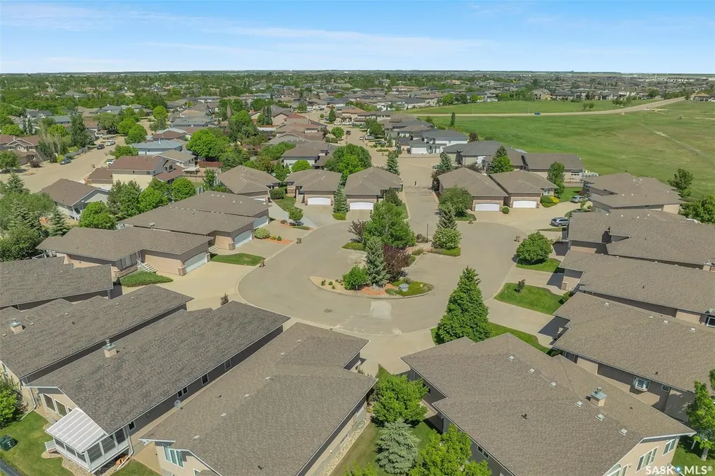 10220 Wascana Estates Regina SK S4V 3E5