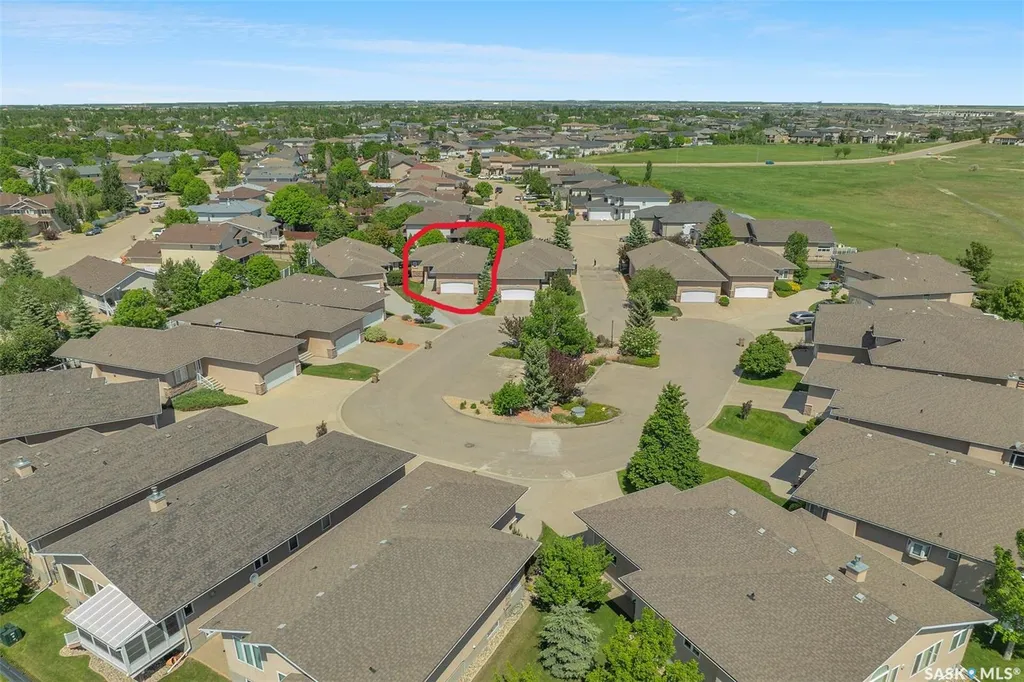 10220 Wascana Estates Regina SK S4V 3E5