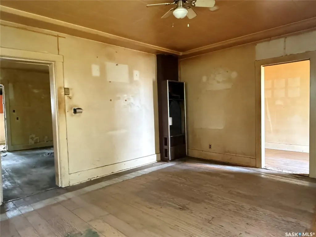 465 7th Avenue W Melville SK S0A 2P0