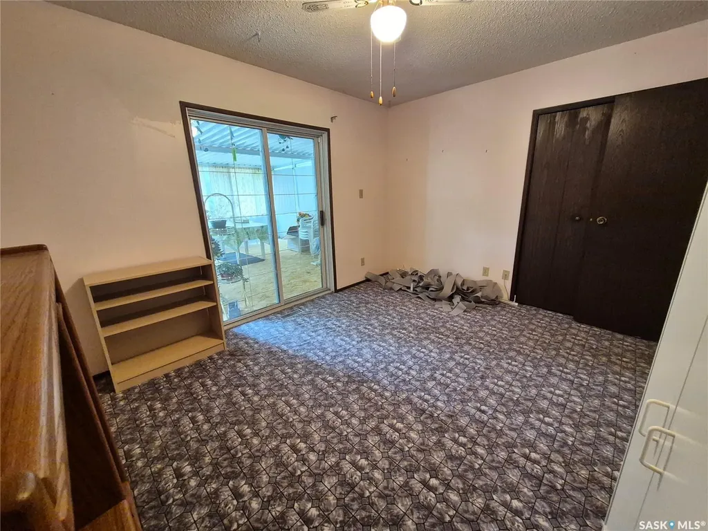566 Dieppe Drive Weyburn SK S4H 2Y2