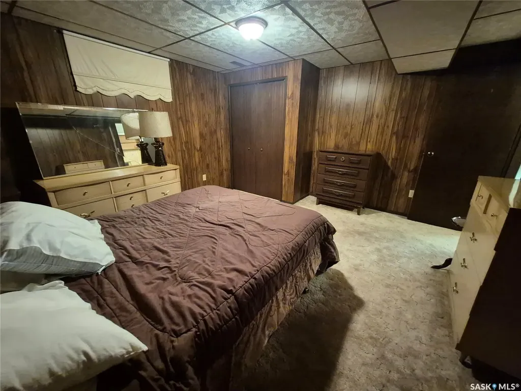 566 Dieppe Drive Weyburn SK S4H 2Y2