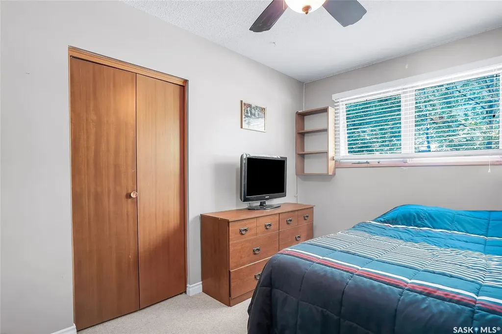 42 Neilson Crescent Saskatoon SK S4R 7R2