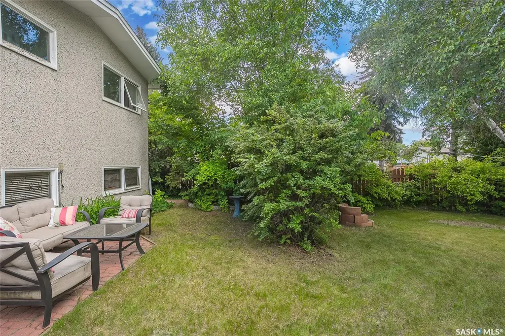 42 Neilson Crescent Saskatoon SK S4R 7R2