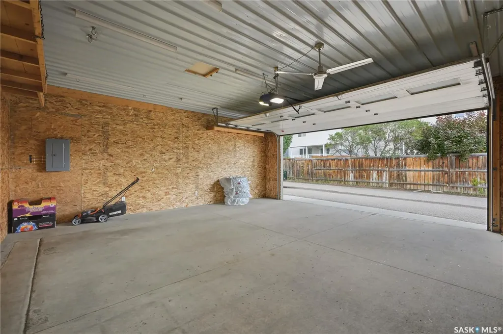 531 Gordon Road Saskatoon SK S7T 0A7