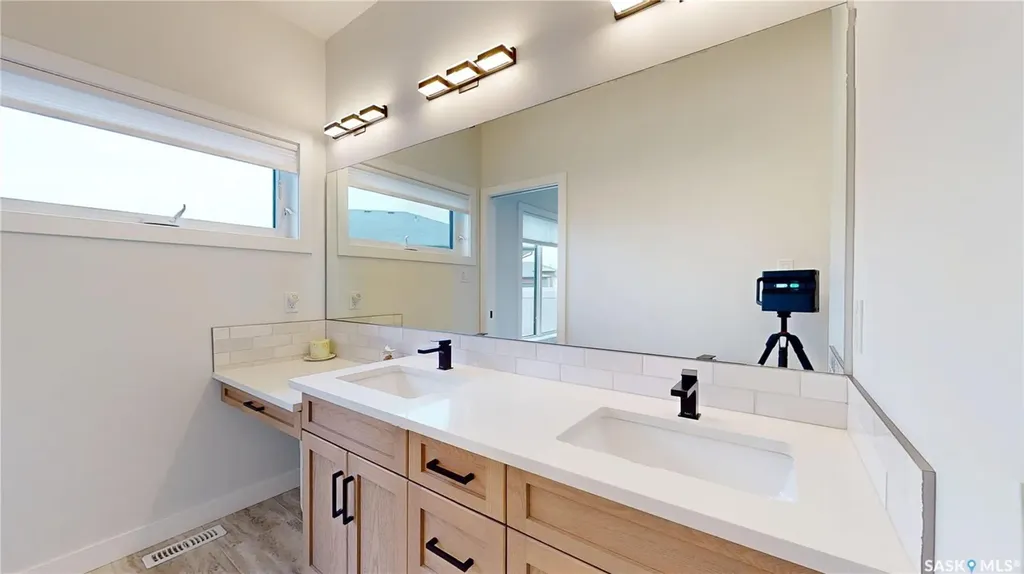 3121 Green Bank Road Regina SK S4V 3X5