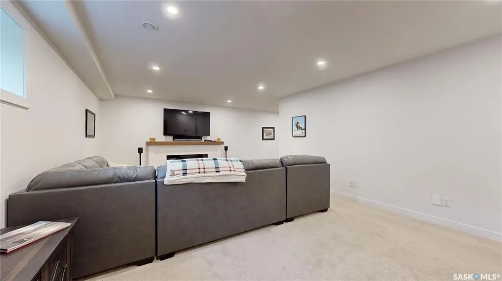 3121 Green Bank Road Regina SK S4V 3X5