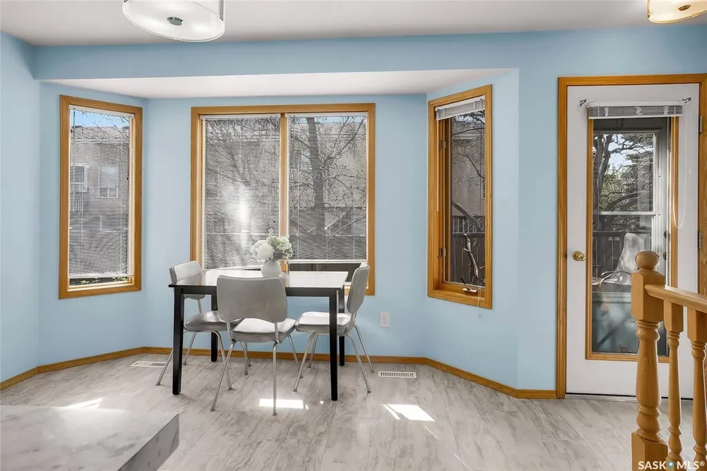 420 Heritage Crescent Saskatoon SK S7H 5P3