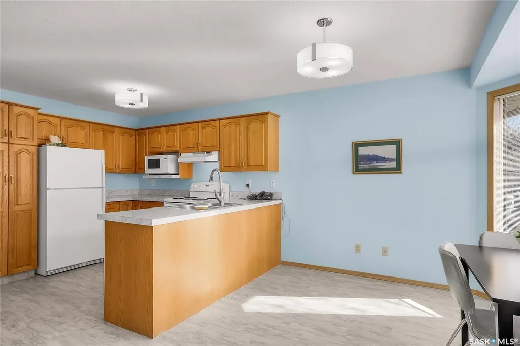 420 Heritage Crescent Saskatoon SK S7H 5P3