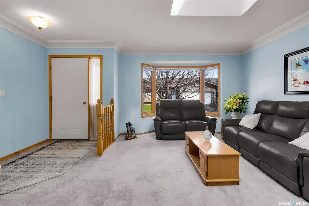 420 Heritage Crescent Saskatoon SK S7H 5P3