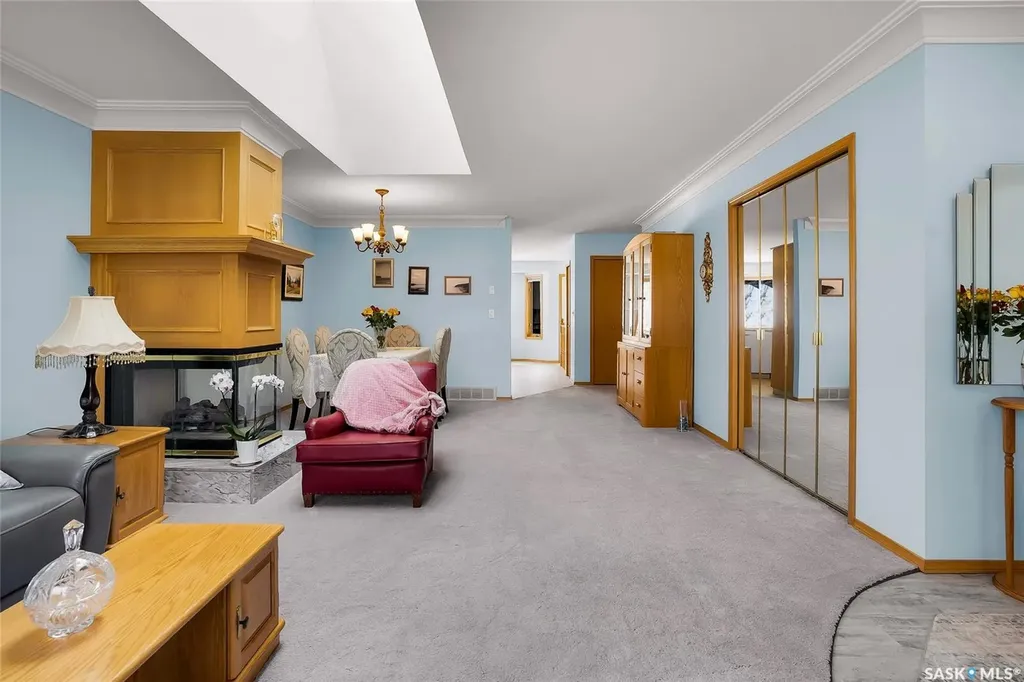 420 Heritage Crescent Saskatoon SK S7H 5P3