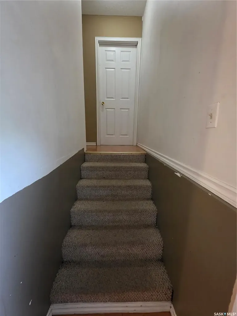 838 1st Street Estevan SK S4A 0G3