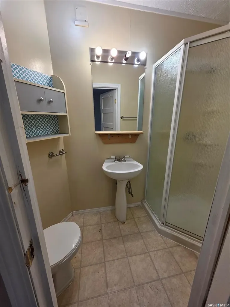 838 1st Street Estevan SK S4A 0G3