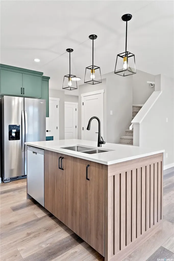 118 Fortosky Manor Saskatoon SK S7M 5X3