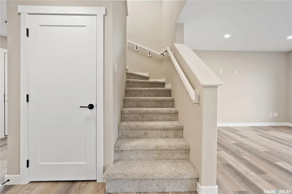 118 Fortosky Manor Saskatoon SK S7M 5X3