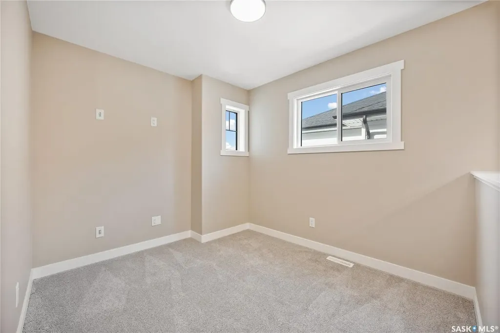 118 Fortosky Manor Saskatoon SK S7M 5X3
