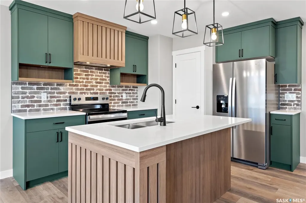 118 Fortosky Manor Saskatoon SK S7M 5X3