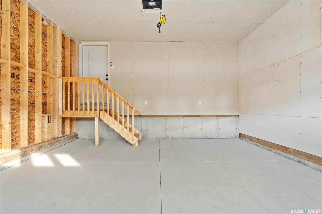 118 Fortosky Manor Saskatoon SK S7M 5X3