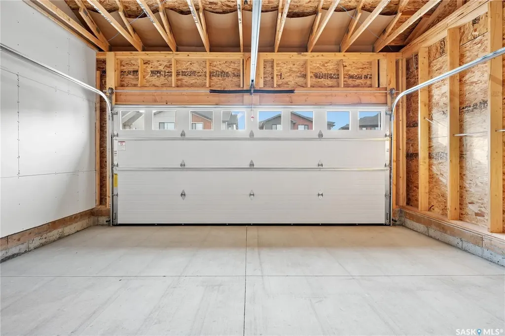 118 Fortosky Manor Saskatoon SK S7M 5X3