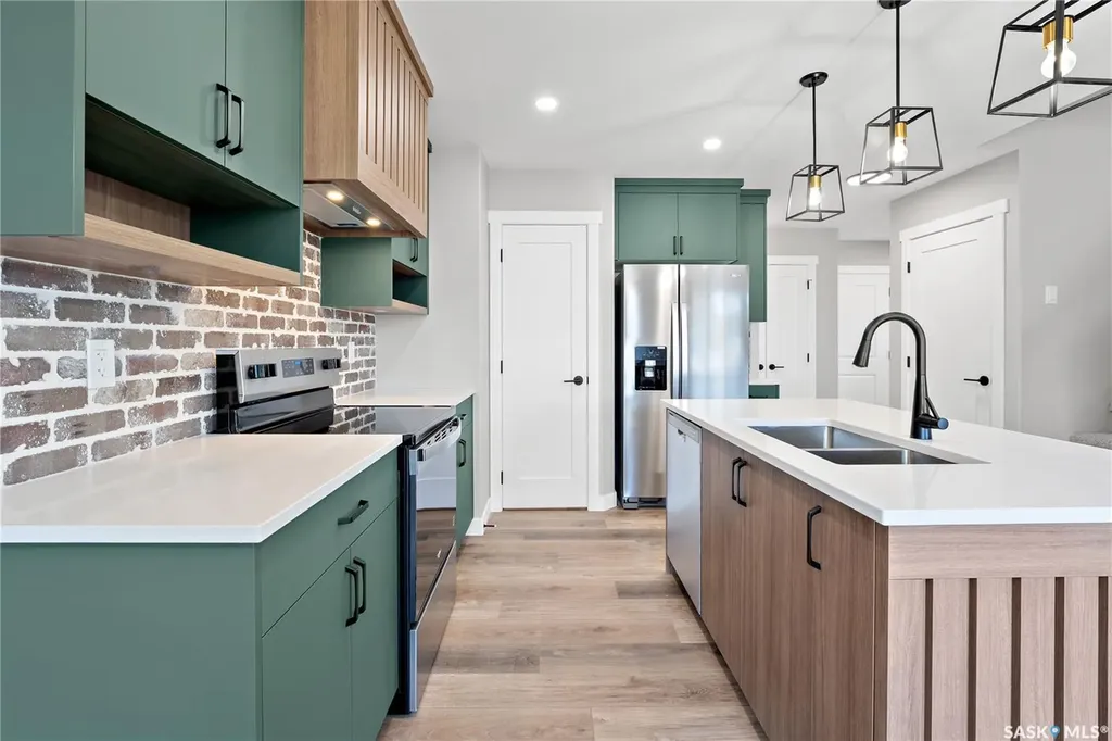 118 Fortosky Manor Saskatoon SK S7M 5X3