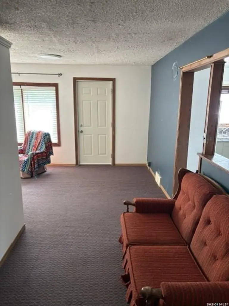 114 1st Avenue Paradise Hill SK S0M 2G0