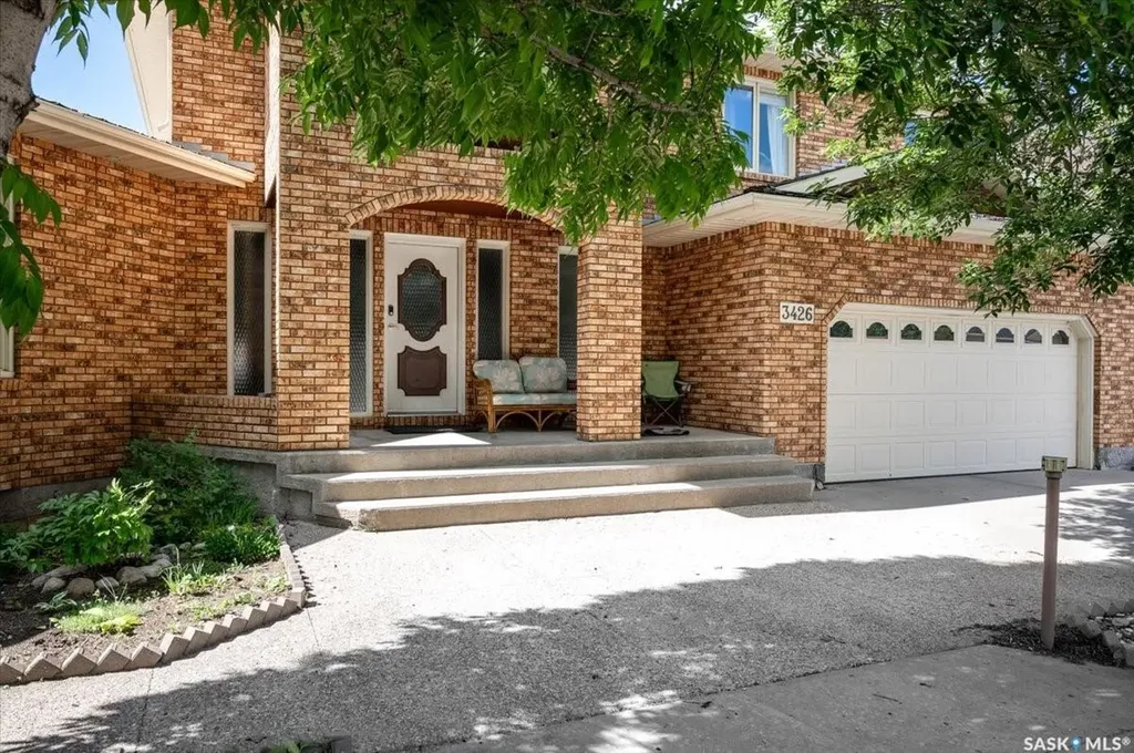 3426 Foster Bay Regina SK S4S 7C1