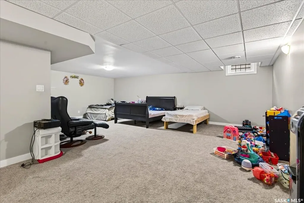 3426 Foster Bay Regina SK S4S 7C1