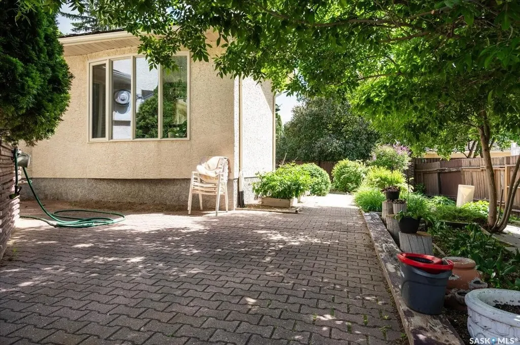 3426 Foster Bay Regina SK S4S 7C1