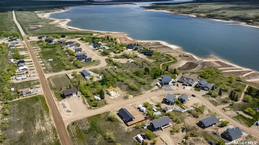 8 Willow Lane Diefenbaker Lake SK S0L 2E0