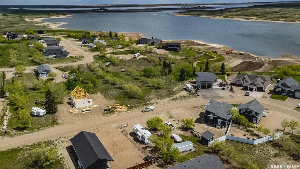 8 Willow Lane Diefenbaker Lake SK S0L 2E0