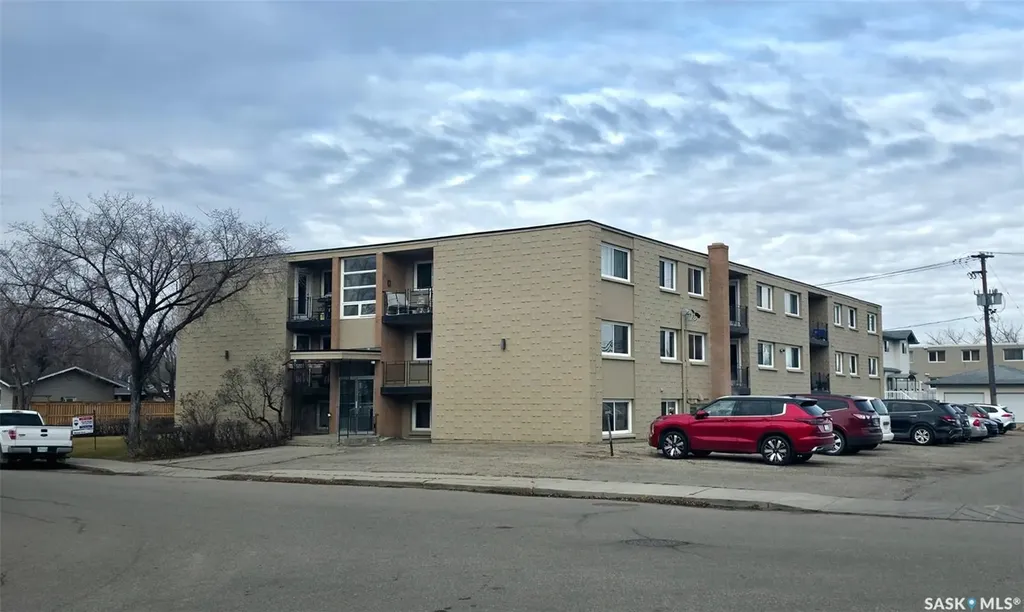2620 5th Avenue N Regina SK S4R 5E5