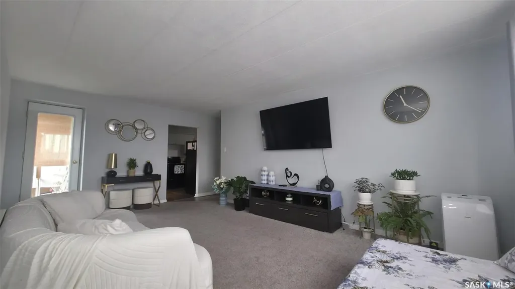 2620 5th Avenue N Regina SK S4R 5E5