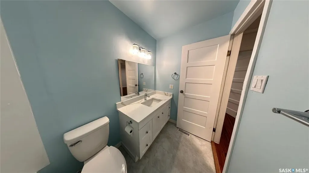 1327 Mccormack Road Saskatoon SK S7M 4Y6