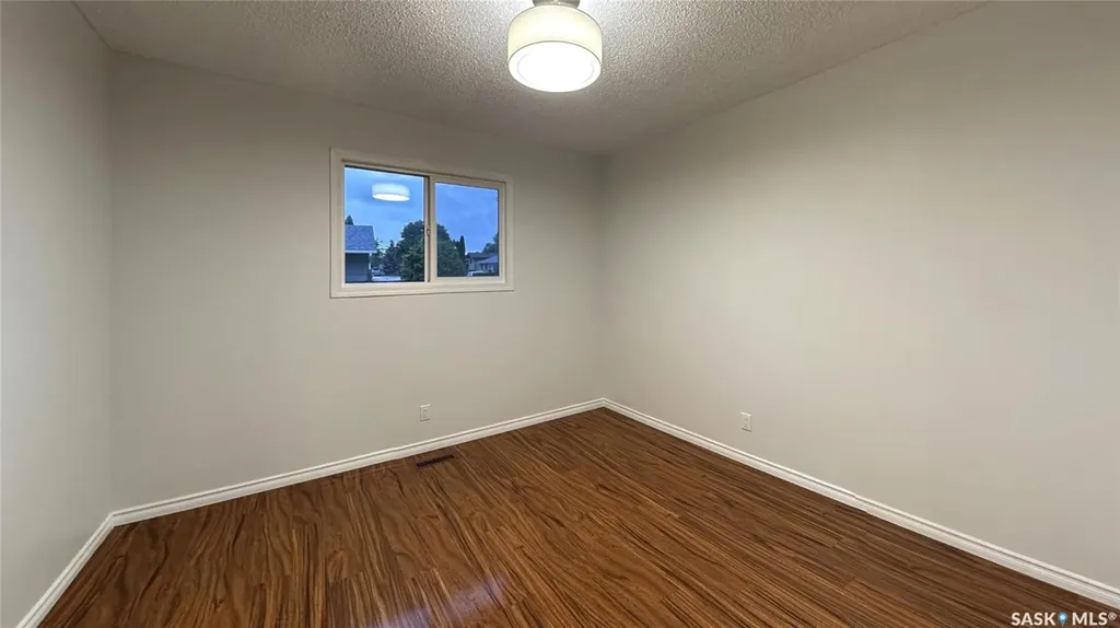 1327 Mccormack Road Saskatoon SK S7M 4Y6