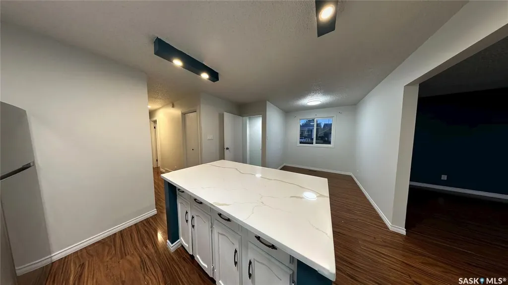 1327 Mccormack Road Saskatoon SK S7M 4Y6