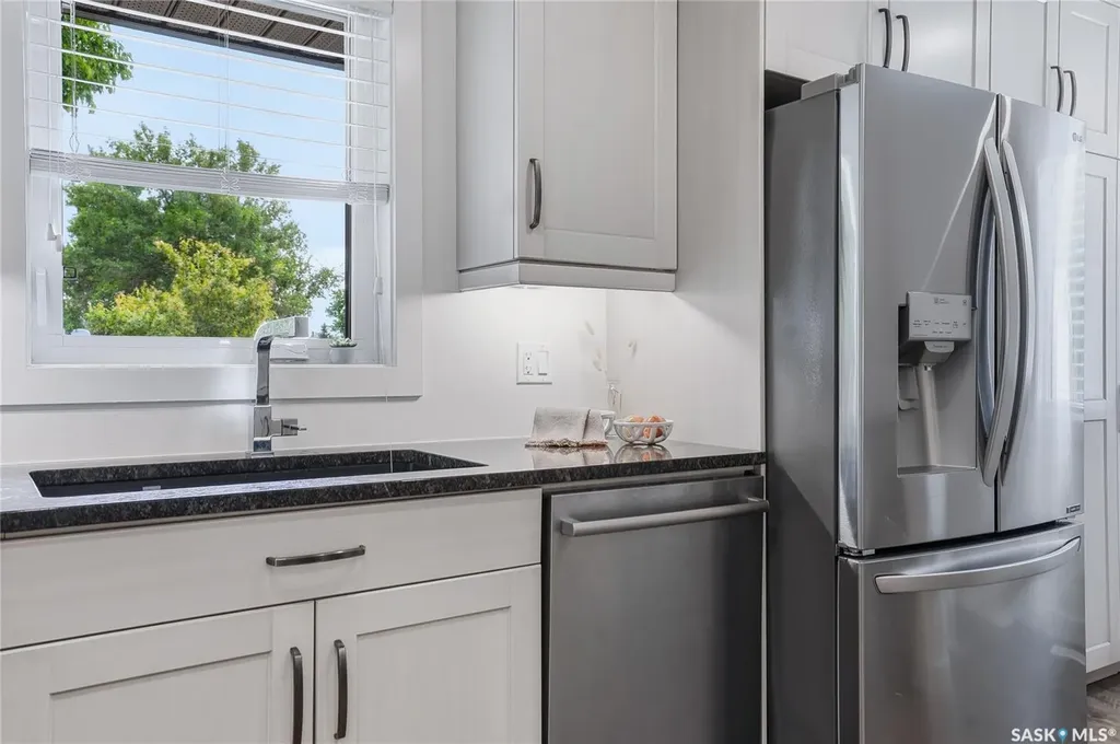 722 East Drive Saskatoon SK S7J 2X7