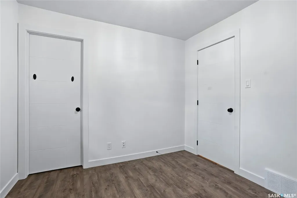 722 East Drive Saskatoon SK S7J 2X7