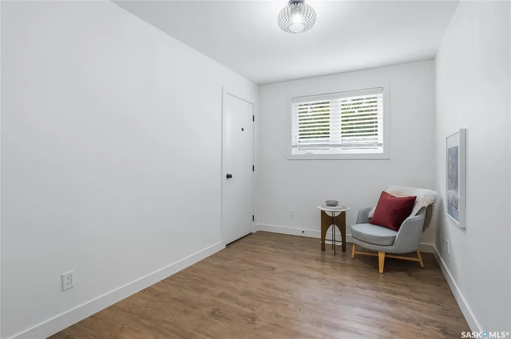 722 East Drive Saskatoon SK S7J 2X7