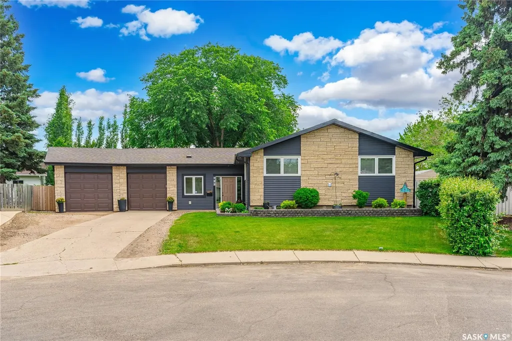 722 East Drive Saskatoon SK S7J 2X7