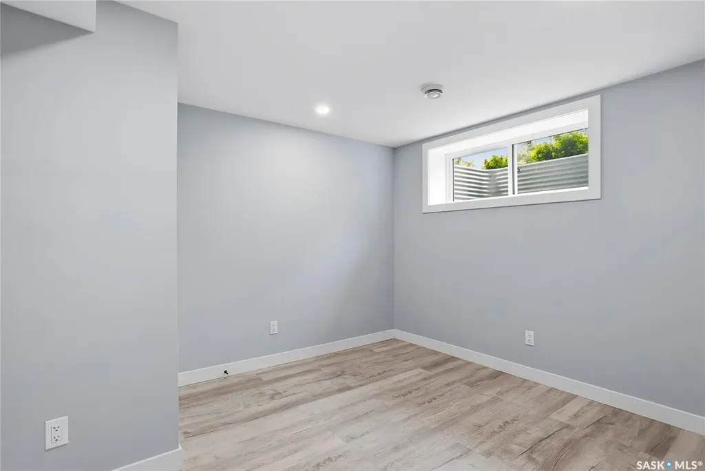 722 East Drive Saskatoon SK S7J 2X7