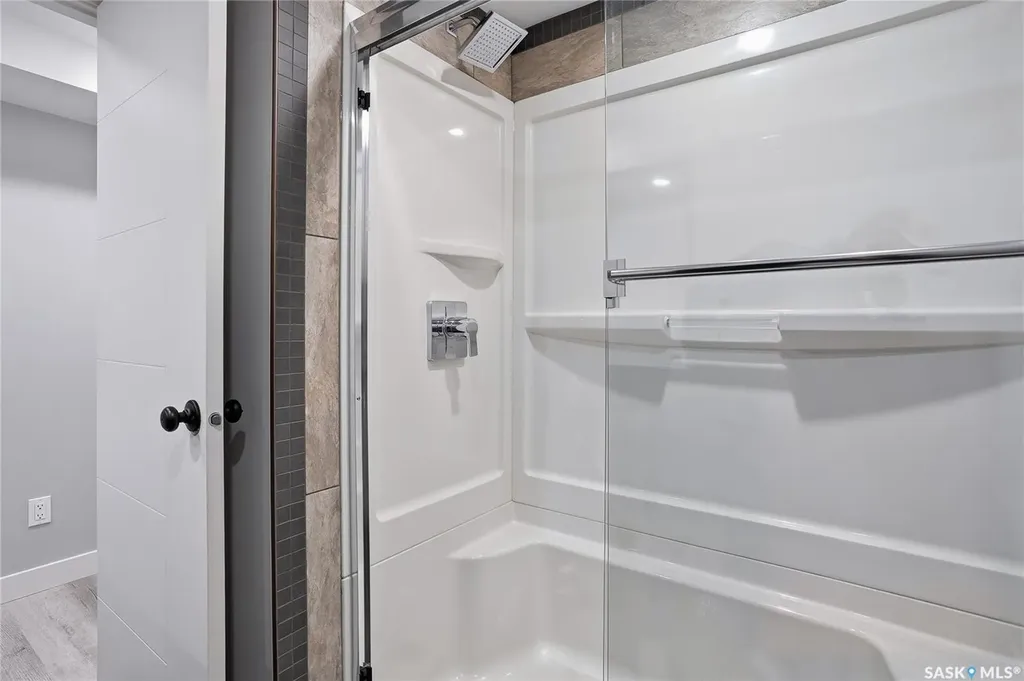 722 East Drive Saskatoon SK S7J 2X7