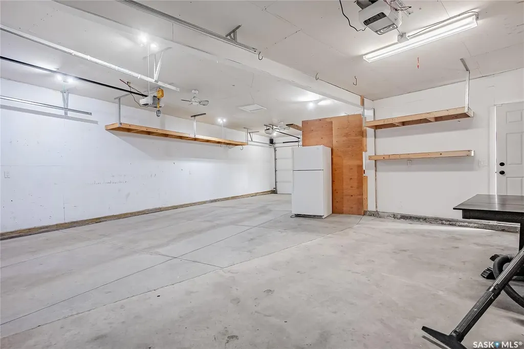 722 East Drive Saskatoon SK S7J 2X7