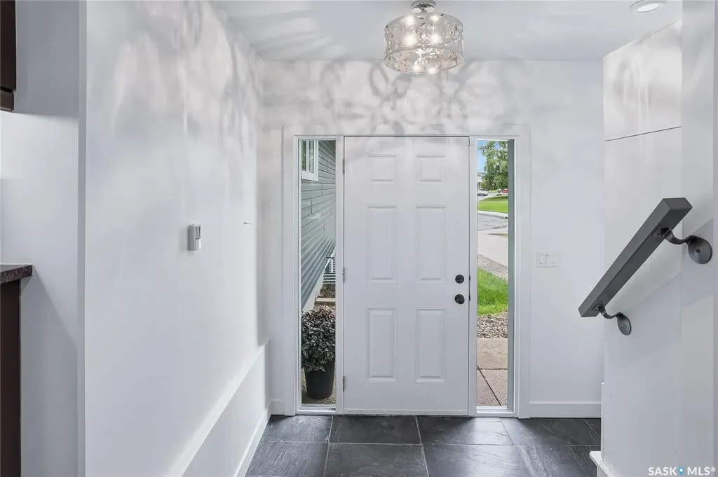 722 East Drive Saskatoon SK S7J 2X7