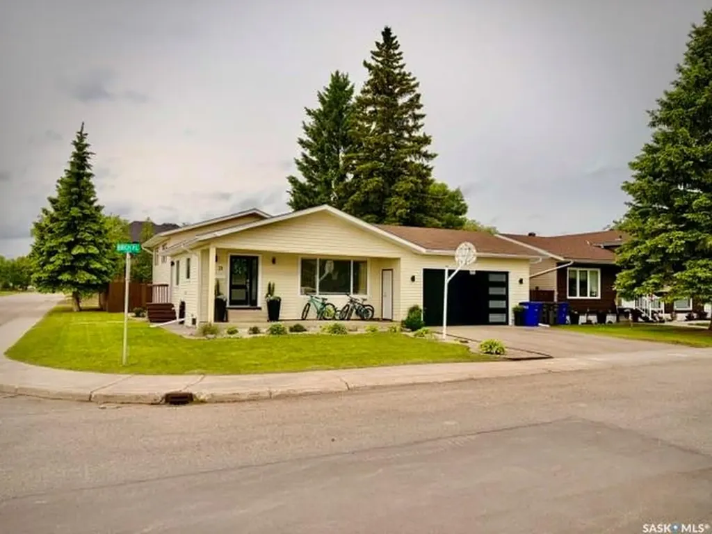 31 Birch Place Lanigan SK S0K 2M0