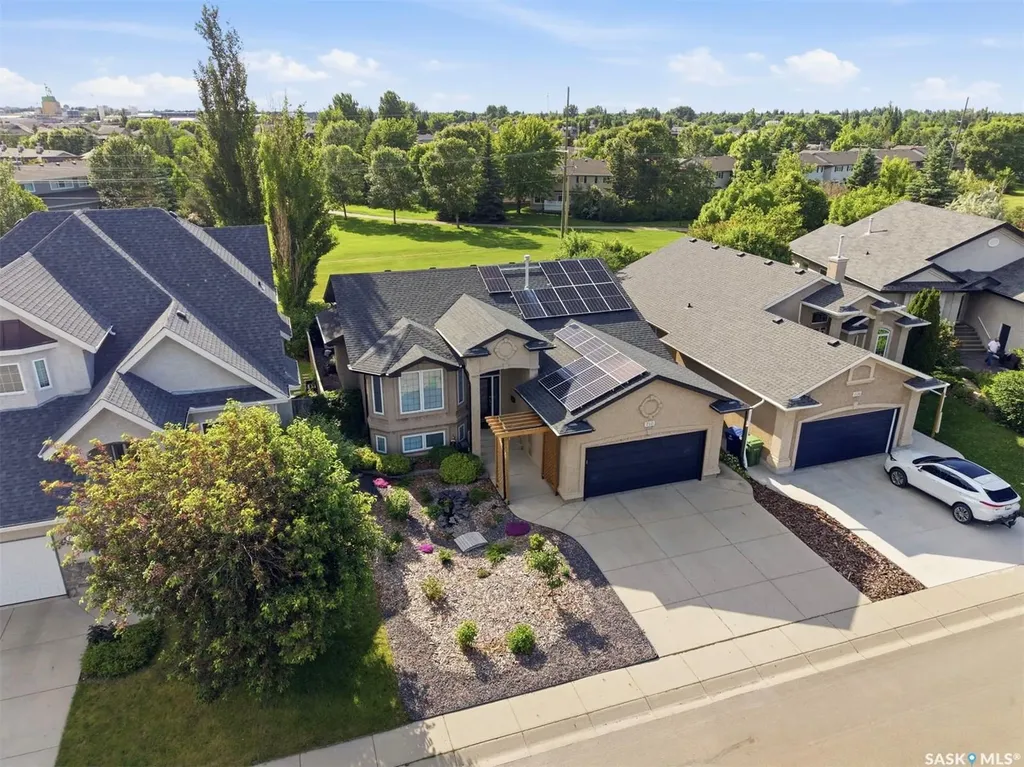 710 Wright Crescent Saskatoon SK S7N 4T7